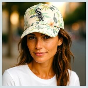NEW Women's Chicago White Sox '47 Clean Up Adjustable White FLORAL Tropical Hat